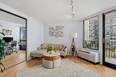 Tiny photo for 5320 N Sheridan Road #708, Chicago, IL 60640 (MLS # 12623983)