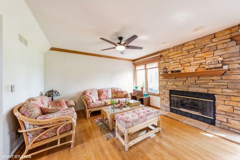 Tiny photo for 1232 Bellevue Drive #1, DeKalb, IL 60115 (MLS # 12500706)