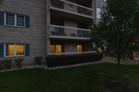 Tiny photo for 7755 BRISTOL PARK Drive #1NE, Tinley Park, IL 60477 (MLS # 12507969)