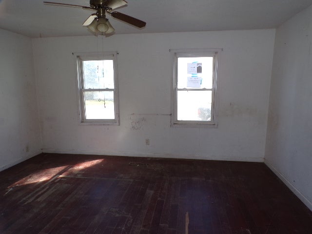 529 W 17th Street
