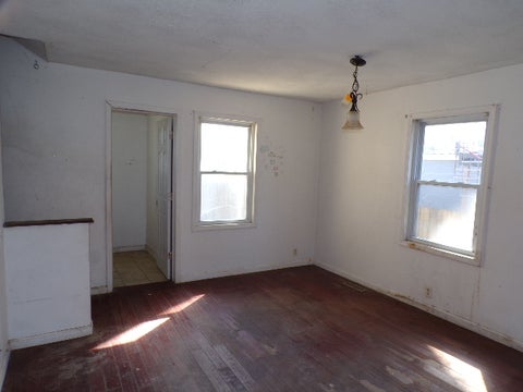 Tiny photo for 529 W 17th Street, Davenport, IA 52803 (MLS # 12745070)
