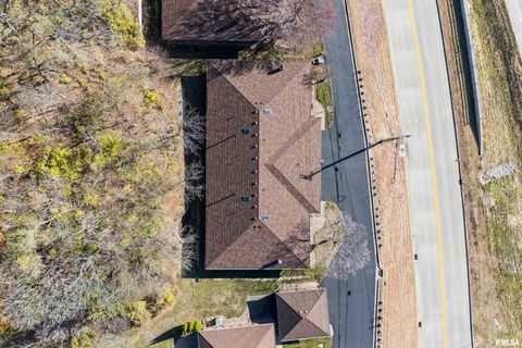 Tiny photo for 5311 38TH Avenue #10, Moline, IL 61265 (MLS # QC4269438)