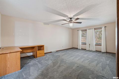 Tiny photo for 5311 38TH Avenue #10, Moline, IL 61265 (MLS # QC4269438)