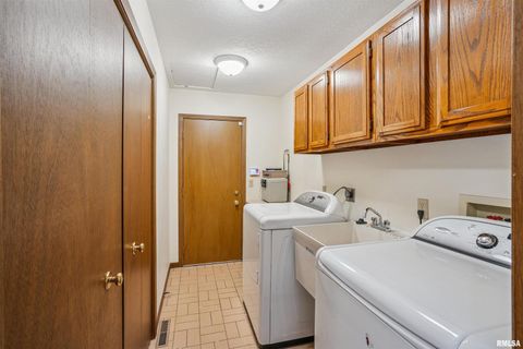 Tiny photo for 5311 38TH Avenue #10, Moline, IL 61265 (MLS # QC4269438)