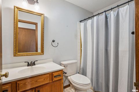 Tiny photo for 5311 38TH Avenue #10, Moline, IL 61265 (MLS # QC4269438)