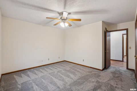 Tiny photo for 5311 38TH Avenue #10, Moline, IL 61265 (MLS # QC4269438)