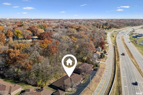 Tiny photo for 5311 38TH Avenue #10, Moline, IL 61265 (MLS # QC4269438)