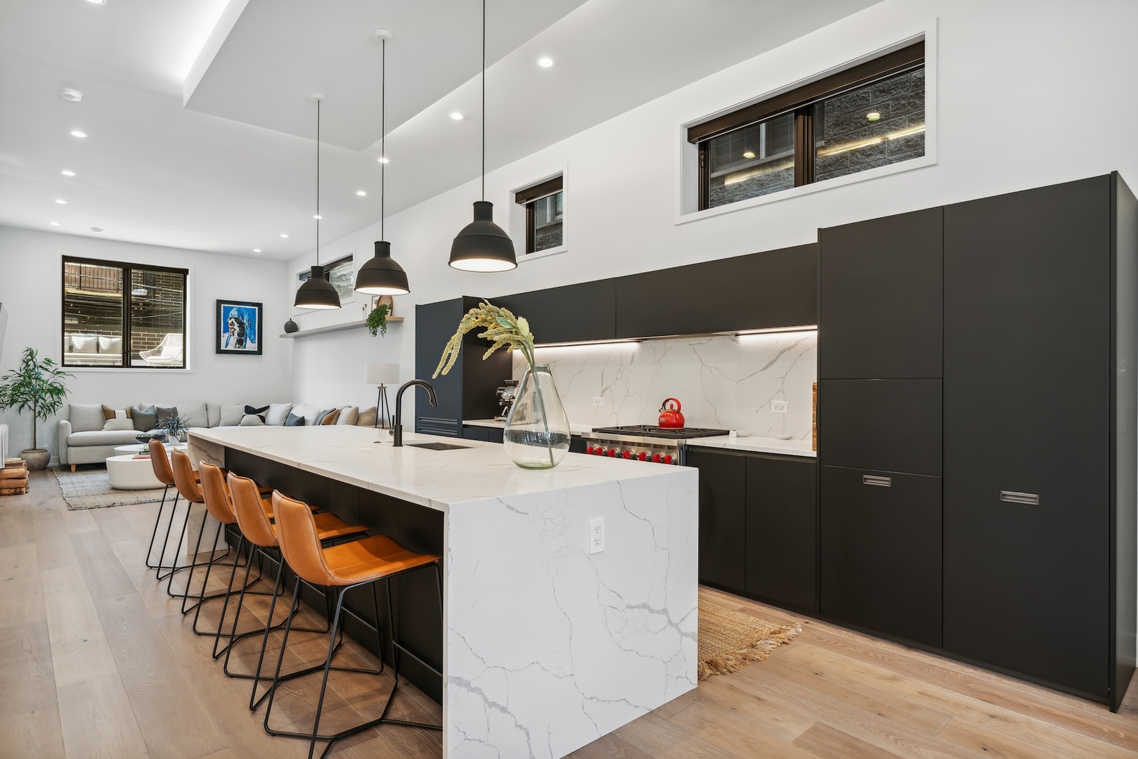 1541 W Pearson Street 1