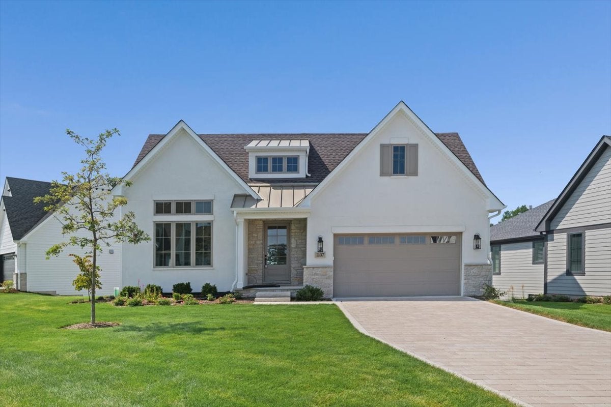 1107 Hawthorn (Lot 141) Lane