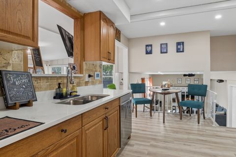 Tiny photo for 407 Greenfield Road, Shorewood, IL 60404 (MLS # 12616083)