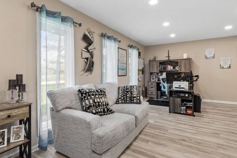 Tiny photo for 407 Greenfield Road, Shorewood, IL 60404 (MLS # 12616083)