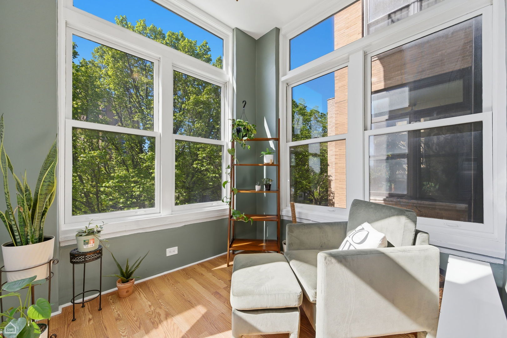628 W Sheridan Road 3E