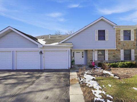 Photo of 1220 Plum Tree Court #2D, Schaumburg, IL 60193 (MLS # 12504238)