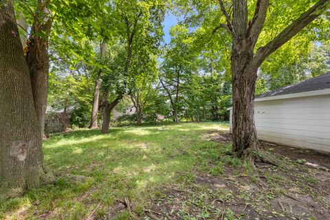 Tiny photo for 617 N Central Avenue, Rockford, IL 61101 (MLS # 12444812)