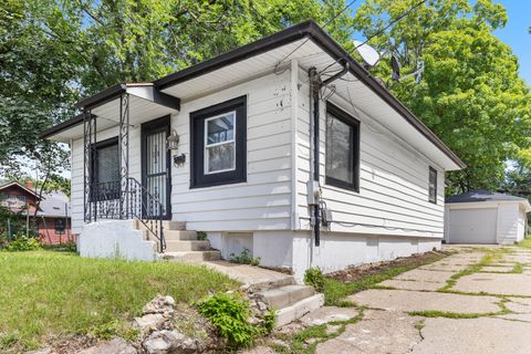 Tiny photo for 617 N Central Avenue, Rockford, IL 61101 (MLS # 12444812)