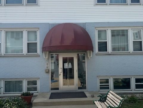Tiny photo for 9436 Kelvin Lane #3234, Schiller Park, IL 60176 (MLS # 12489337)