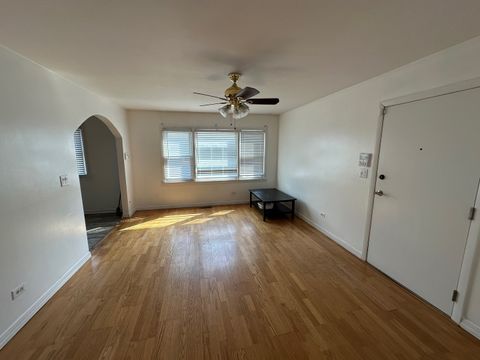 Tiny photo for 9436 Kelvin Lane #3234, Schiller Park, IL 60176 (MLS # 12489337)