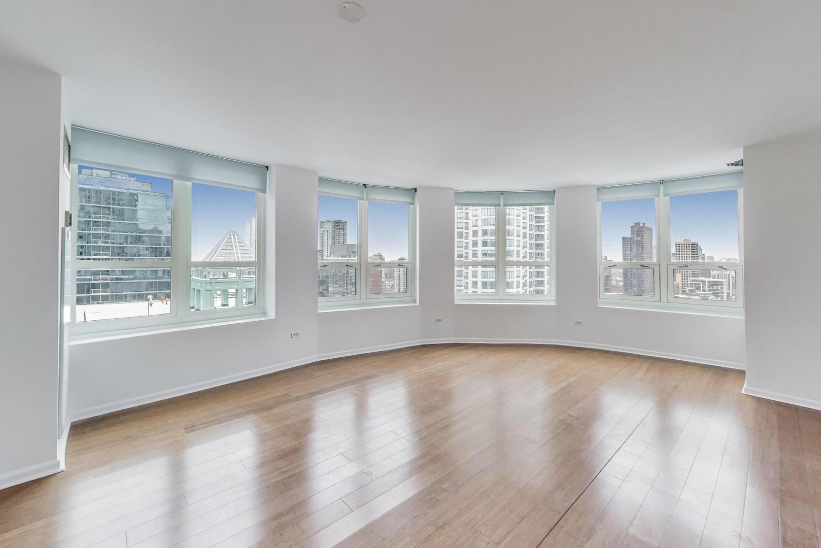 345 N La Salle Drive 2601