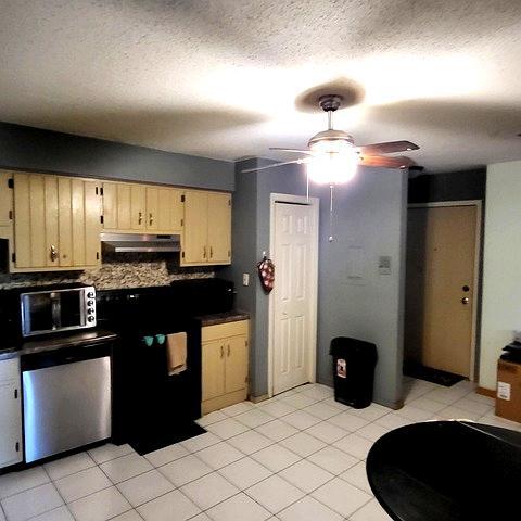 212 Madison Street 3B