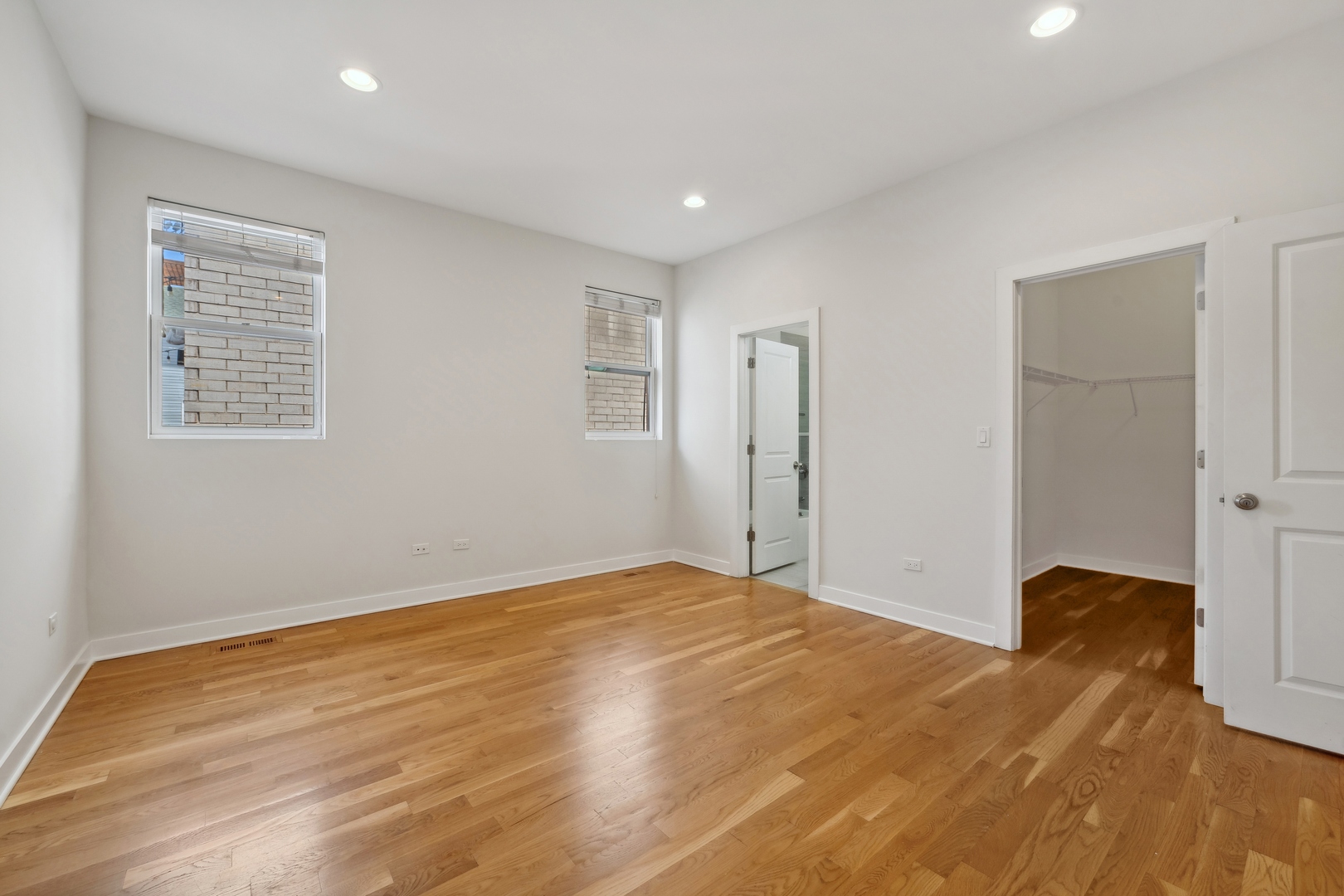 1952 W Erie Street 1W