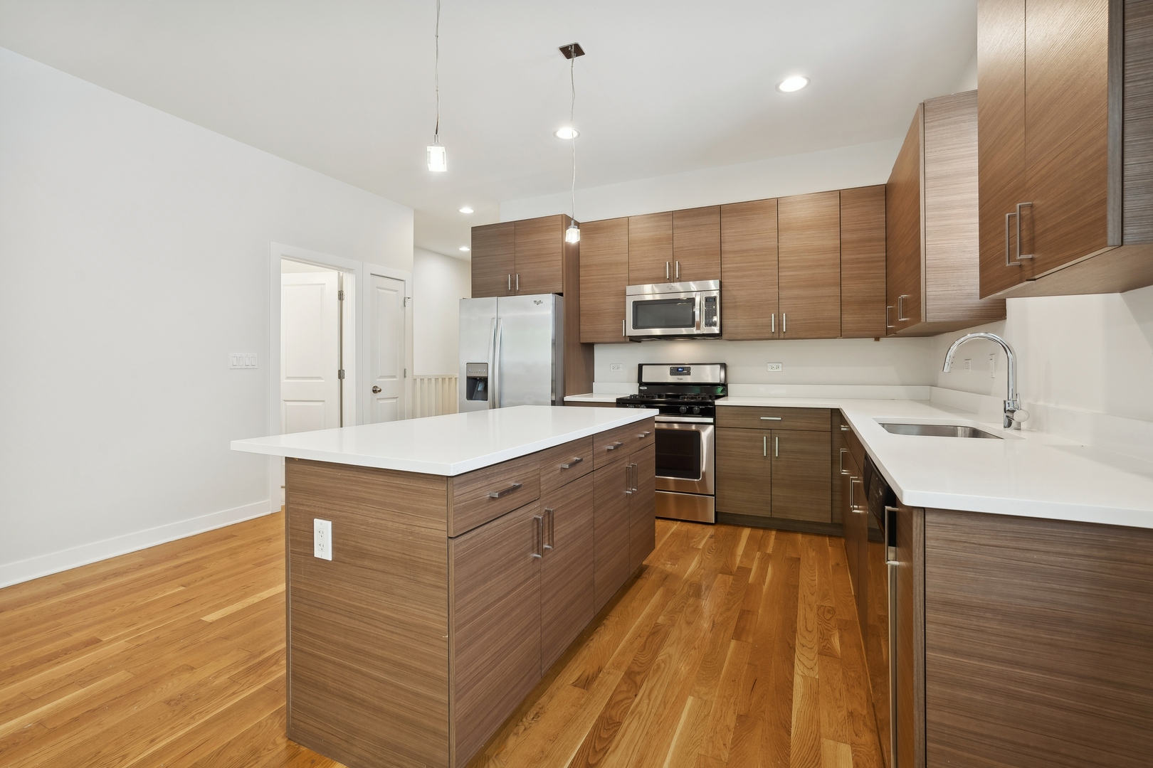 1952 W Erie Street 1W