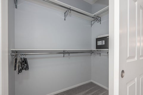 Tiny photo for 9670 FRANKLIN Avenue #513, Franklin Park, IL 60131 (MLS # 12786227)