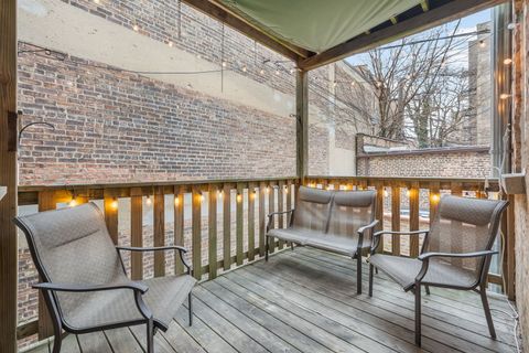 Tiny photo for 629 W Sheridan Road #1D, Chicago, IL 60613 (MLS # 12590960)