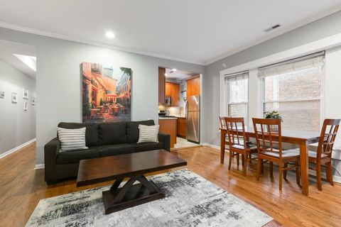 Tiny photo for 629 W Sheridan Road #1D, Chicago, IL 60613 (MLS # 12590960)