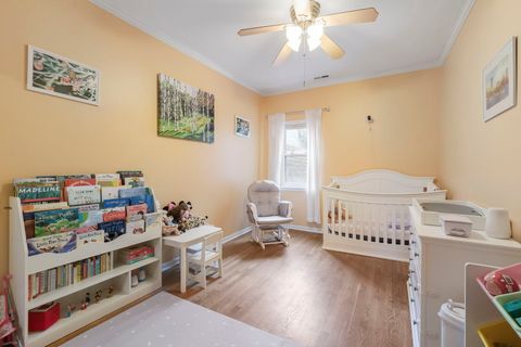 Tiny photo for 629 W Sheridan Road #1D, Chicago, IL 60613 (MLS # 12590960)