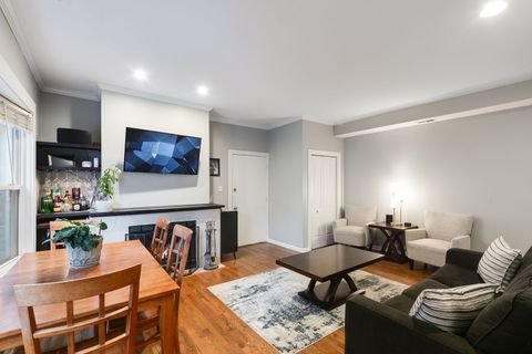 Tiny photo for 629 W Sheridan Road #1D, Chicago, IL 60613 (MLS # 12590960)