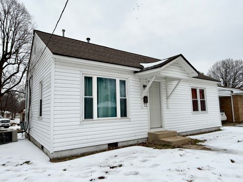Tiny photo for 311 E 12th Street, Metropolis, IL 62960 (MLS # 12560217)