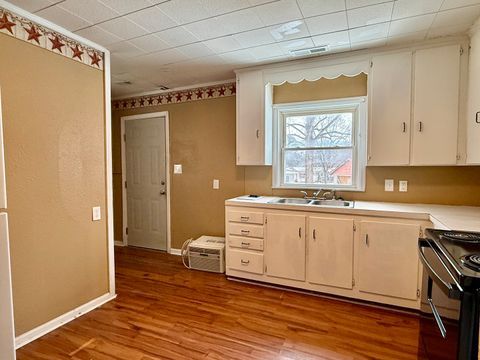 Tiny photo for 311 E 12th Street, Metropolis, IL 62960 (MLS # 12560217)