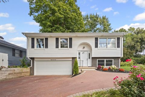 Tiny photo for 839 N Bennett Street, Geneva, IL 60134 (MLS # 12457402)