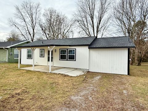 Photo of 116 Oak Drive, Metropolis, IL 62960 (MLS # 12551853)