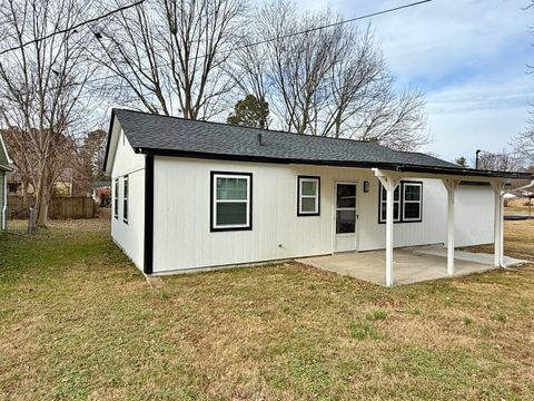 Tiny photo for 116 Oak Drive, Metropolis, IL 62960 (MLS # 12551853)