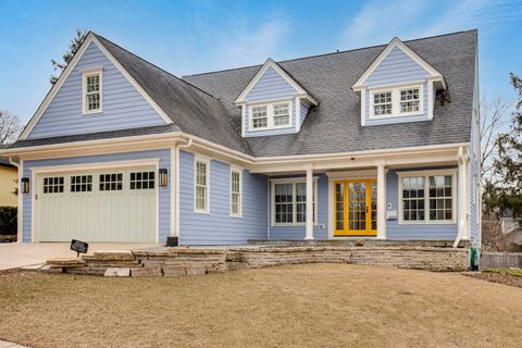 650 S Grove Avenue Barrington IL 60010