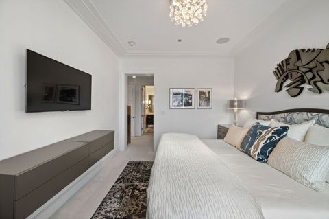 Tiny photo for 118 E ERIE Street #28F, Chicago, IL 60611 (MLS # 12750887)