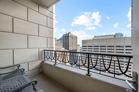 Tiny photo for 118 E ERIE Street #28F, Chicago, IL 60611 (MLS # 12750887)
