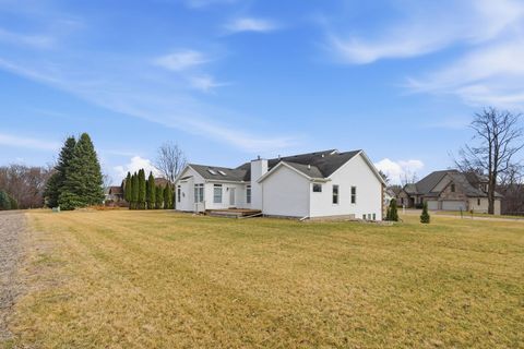 Tiny photo for 27018 Glynns Creek Court, Eldridge, IA 52748 (MLS # 12635846)
