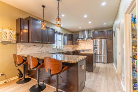 Tiny photo for 252 Purcell Road, Volo, IL 60073 (MLS # 12483651)