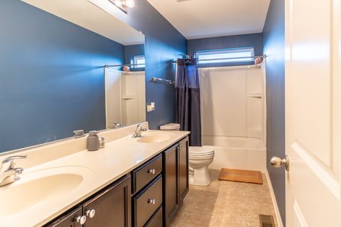 Tiny photo for 252 Purcell Road, Volo, IL 60073 (MLS # 12483651)