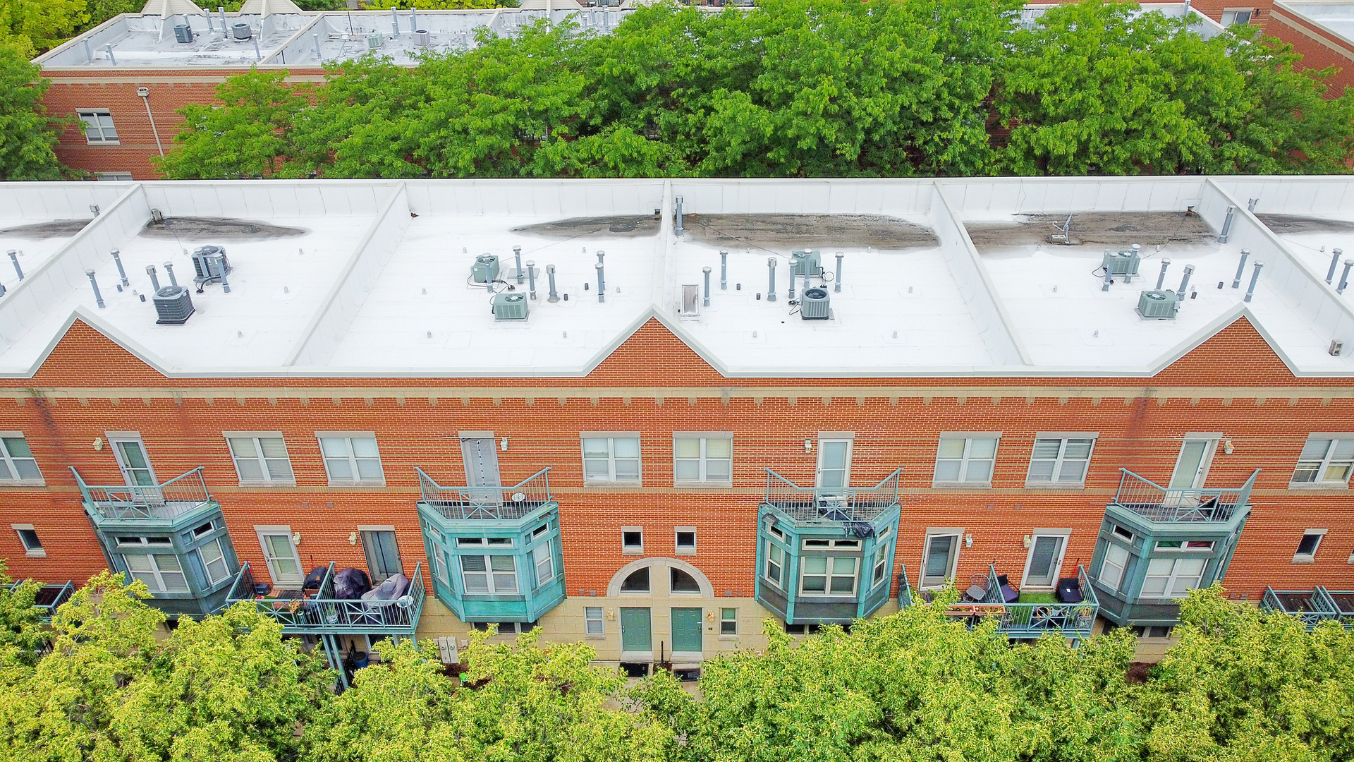 4518 S Woodlawn Avenue