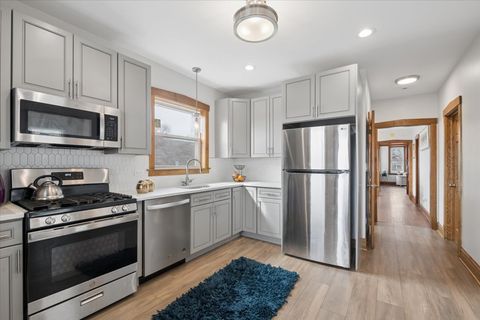 Tiny photo for 1341 Ridgeland Avenue #2, Berwyn, IL 60402 (MLS # 12614475)