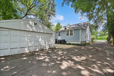 Tiny photo for 34690 N Nokomis Trail, McHenry, IL 60050 (MLS # 12700361)