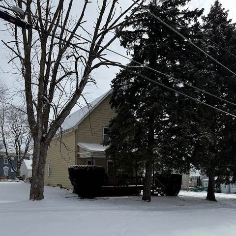 201 N Lincoln Street Harvard IL 60033