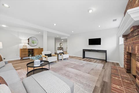 Tiny photo for 516 N Adams Street, Hinsdale, IL 60521 (MLS # 12737327)