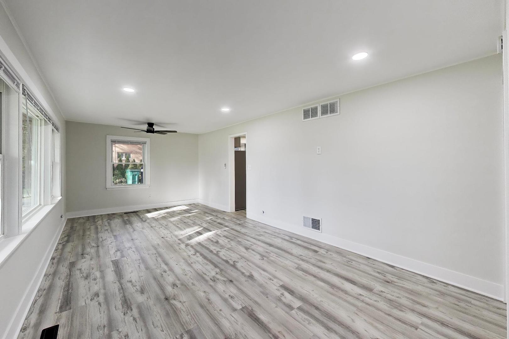 48 N Pleasant Road
