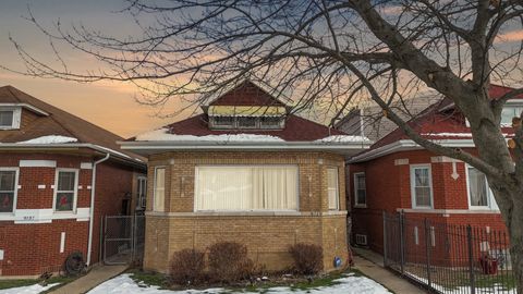 Photo of 9139 S Marshfield Avenue, Chicago, IL 60620 (MLS # 12533498)