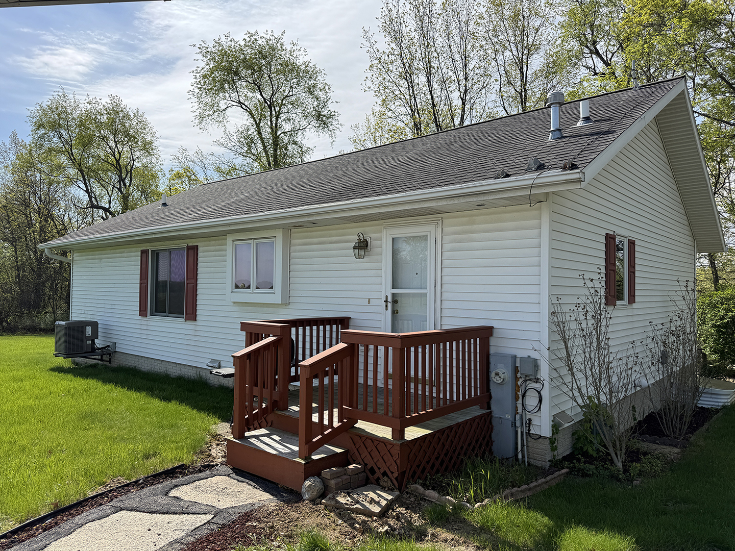 12-211 Rosewood Lane