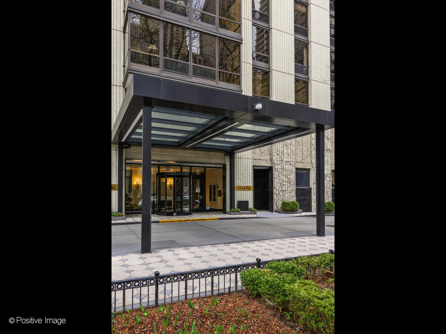 100 E Bellevue Place 3E